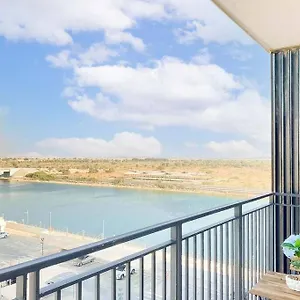 https://studio-in-yas-with-canal-view.abudhabi-hotels-ae.net